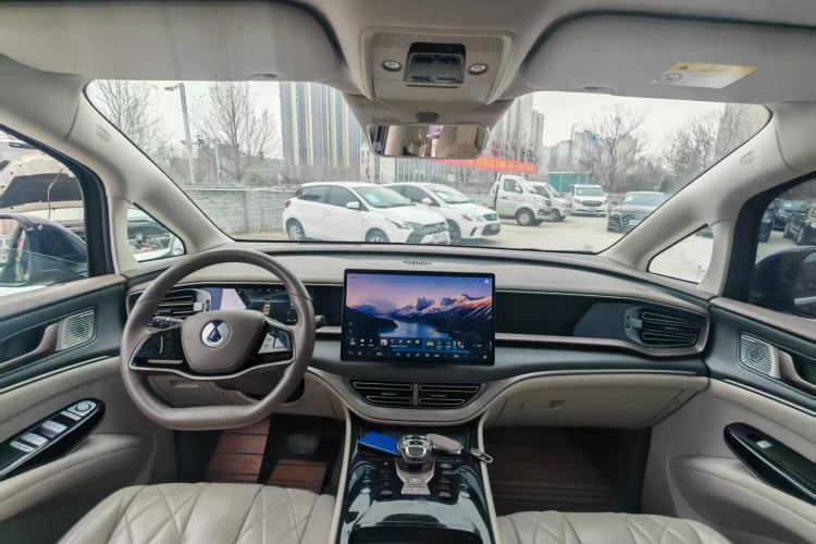 Used Denza D9 2022 DM-i 970 Four-Wheel Drive Prestige Model