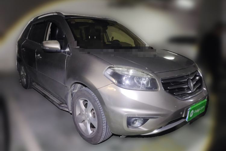 Used Renault Koleos 2012 2.5L 4x4 Comfort Edition with Navigation
