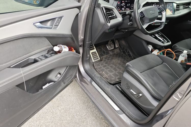 Used Audi Q5 e-tron 2022 40 e-tron Starlight Edition Mech Kit
