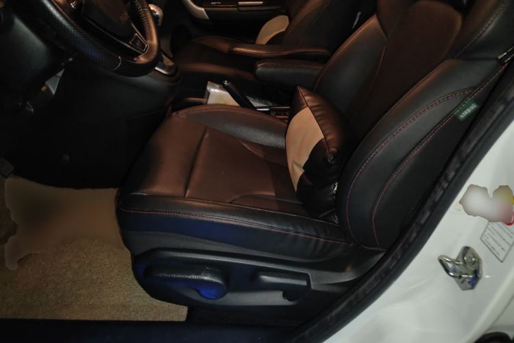 Used Haval H6 2013 Upgraded Model 1.5T Manual Two-Wheel Drive Elite Version
