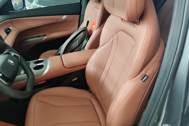 Used Changan CS75 PLUS 2025 4th Generation 1.5T New Blue Whale Smart Whale Enjoyment Edition