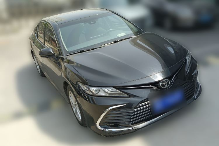 Used Toyota Camry 2021 2.0G Luxury Edition Front Right 45 Deg