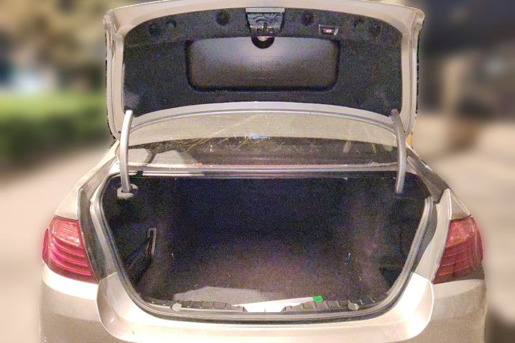 Used BMW 5 Series 2014 528Li xDrive Premium Edition Trunk