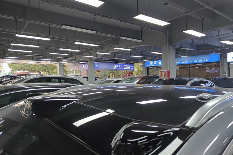 Used Nio ET5T 2025 100kWh Touring Roof