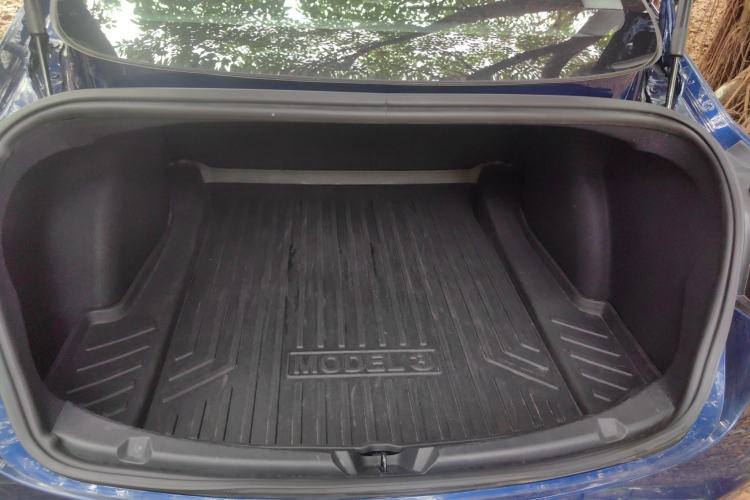 Used Tesla Model 3 2019 Long-Range All-Wheel-Drive Version