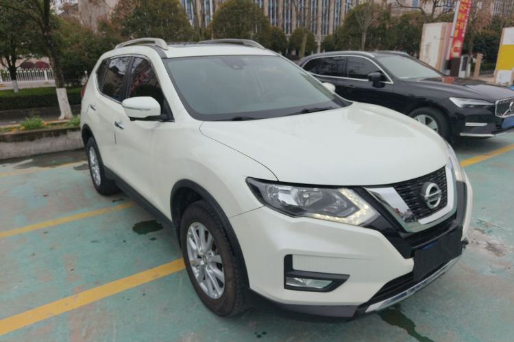 Used Nissan X-Trail 2020 2.0L XL ITS CVT 2WD SmartConnect Comfort Edition Front Right 45 Deg