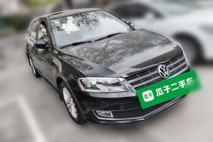 Used Volkswagen Gran Lavida 2013 1.6L Automatic Luxury Model Front Right 45 Deg