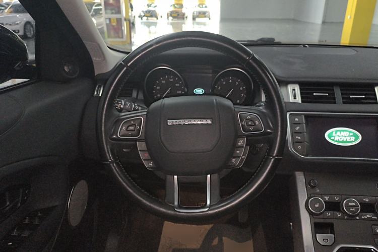 Used Land Rover Range Evoque 2018 200PS PURE New Fashion Edition Steering Wheel