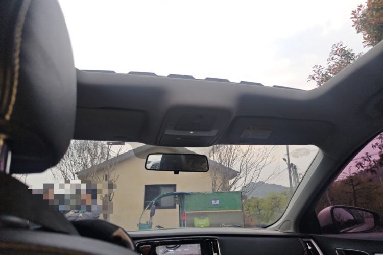 Used Roewe i6 New Energy 2017 45T Hybrid Connect & Smart Enjoyment Edition Headliner