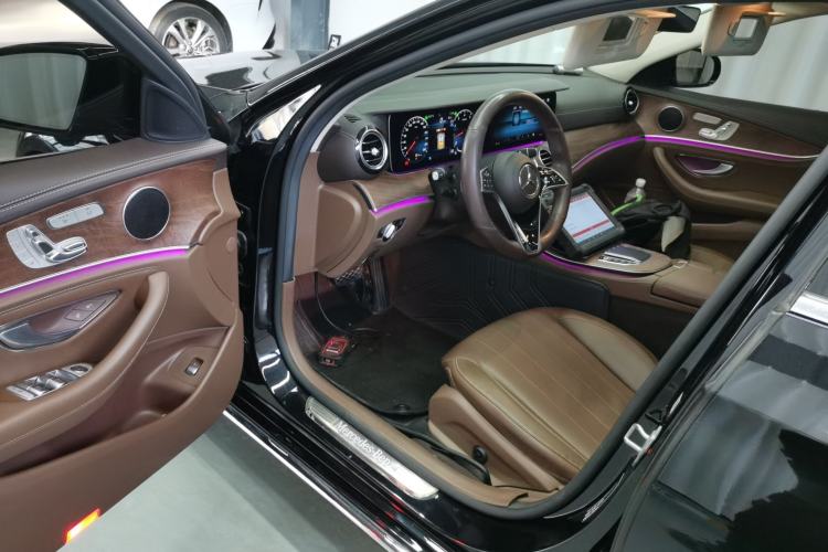 Used Mercedes-Benz E-Class 2023 Updated E 300 L Fashion Edition Driver Seat