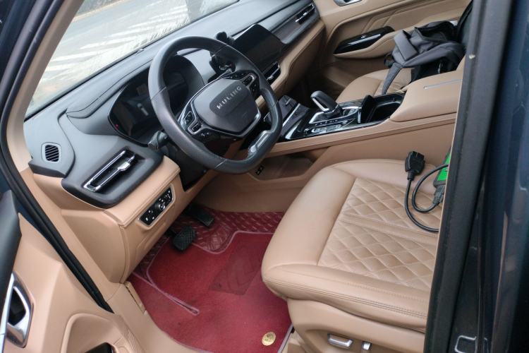 Used Wuling Victory 2023 2.0L DHT Deluxe Edition