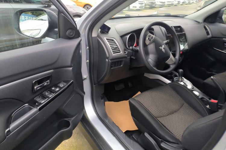 Used Mitsubishi ASX 2013 2.0L CVT Two-Wheel Drive Elite Edition
