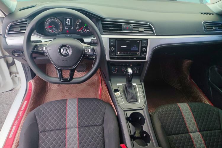 Used Volkswagen Lamando 2019 230TSI DSG Fashion Edition China VI Center Console