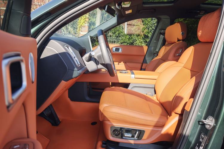 Used Li Auto L8 2023 Pro Model
