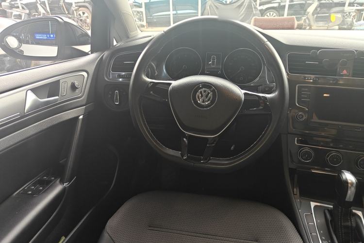 Used Volkswagen Golf 2017 230TSI Automatic Comfort Edition – Celebrating Milestone of One Million Units