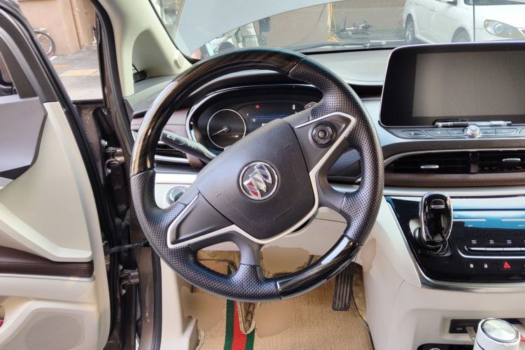 Used Buick GL8 2021 Land Cruiser Executive Class 652T Comfort Model