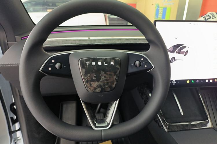 Used Tesla Model Y L 2025 Model Long-Range All-Wheel-Drive Version