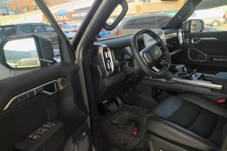 Used JETOUR Traveler 2024 2.0T All-Wheel-Drive Silver Dragon Wings