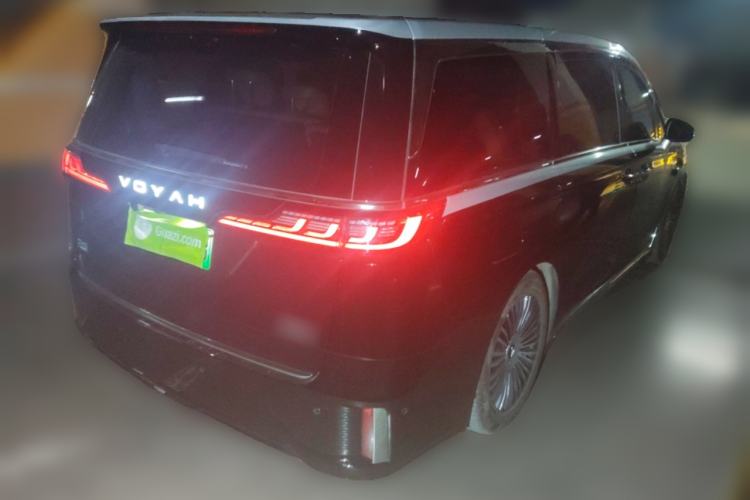Used VOYAH Dream 2025 PHEV Four-Wheel-Drive Flagship Version – Qiankun Edition
