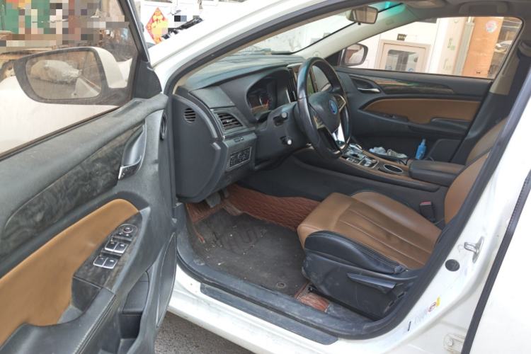Used BYD Qin New Energy 2017 1.5T Luxury Model Driver Seat