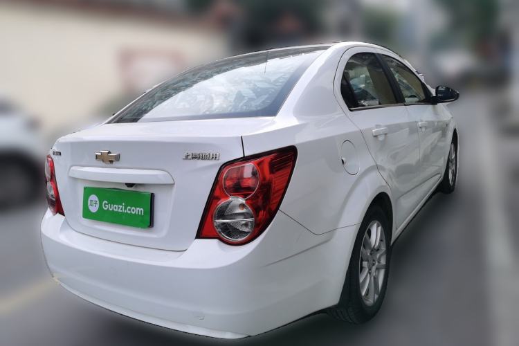 Used Chevrolet Aveo Sonic 2011 Sedan 1.6L Manual Transmission SX