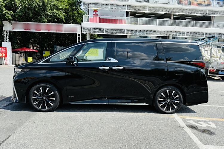 Used Toyota Alphard 2024 Dual-Engine 2.5L Prestige Edition
