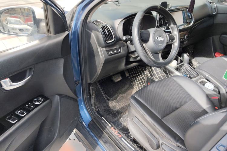 Used Kia KX3 2015 1.6L Automatic Two-Wheel Drive DLX Driver Seat