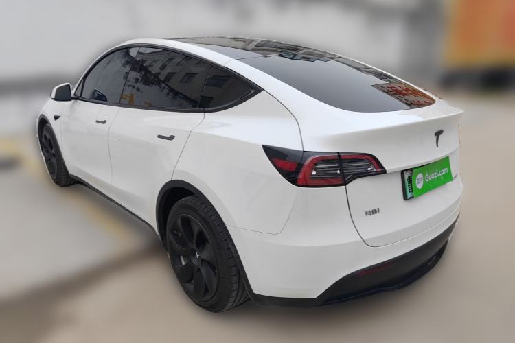 Used Tesla Model Y 2022 Long-Range All-Wheel-Drive Version