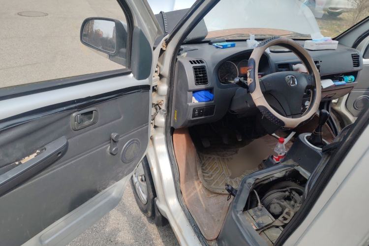 Used BAIC Weiwang 306 2011 1.3L base model 7 seats
