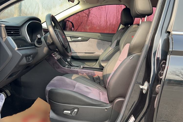 Used Sinotruk VGV U70 2020 1.5T Automatic Smart Luxury 7-Seater