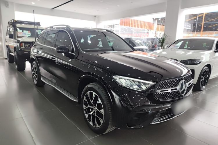 Used Mercedes-Benz GLC 2024 GLC 260 L 4MATIC Luxury Model 5 Seats