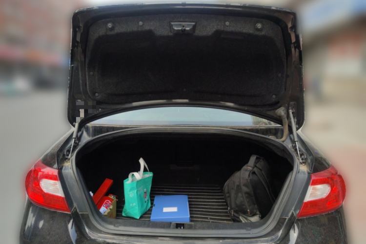 Used Infiniti Q70 2013 Q70L 2.5L Comfort Edition Trunk