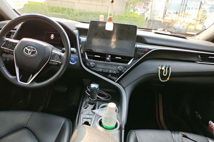 Used Toyota Camry 2021 Dual-Motor 2.5HG Luxury Edition Center Console
