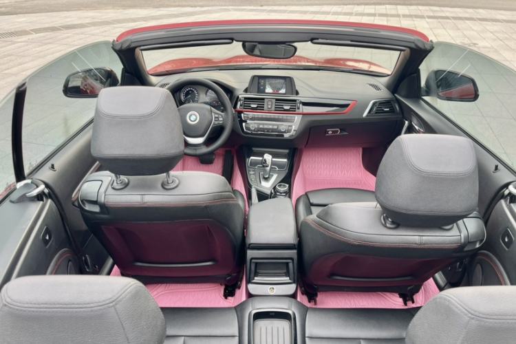 Used BMW 2 Series 2018 220i Convertible Coupe Sports Design Package Interior 3