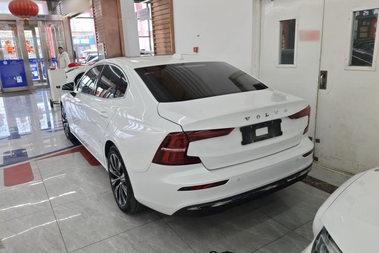 Used Volvo S60 2024 B4 Zhiyuan Luxury Edition
