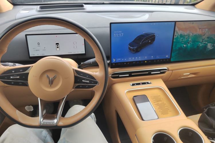 Used VOYAH Dream 2024 PHEV Ultra-Long Range Flagship Edition
