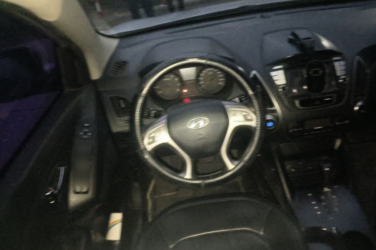 Used Hyundai ix35 2010 2.0L Automatic Two-Wheel Drive Elite Edition GLS
