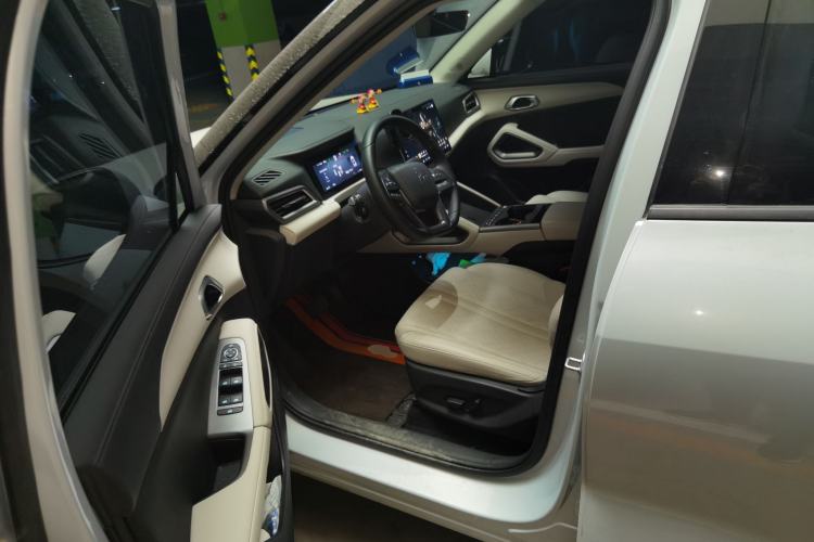 Used BYD Yuan UP 2025 Intelligent Driving Version 401 km Leading Edition