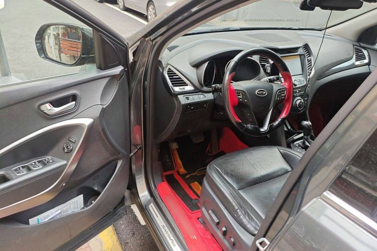 Used Hyundai Grand SantaFe 2013 2.2T 7-Seater Four-Wheel-Drive Comfort Edition
