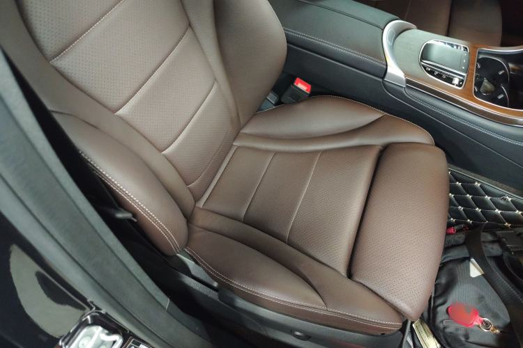 Used Mercedes-Benz GLC 2021 GLC 300 L 4MATIC Luxury Model Right Front Seat