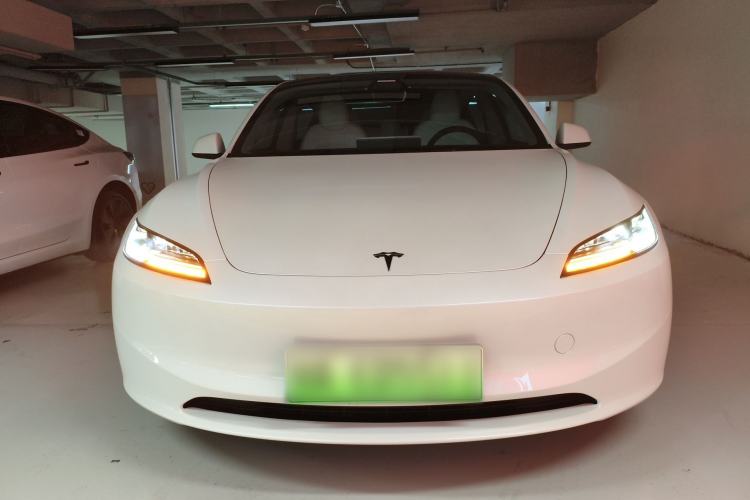 Used Tesla Model 3 2025 Rear-Wheel-Drive Version
