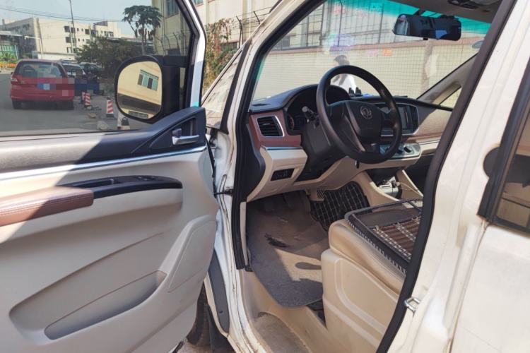 Used FORTHING Lingzhi 2019 M5L 1.6L 7-Seater Luxury Model China VI Standard