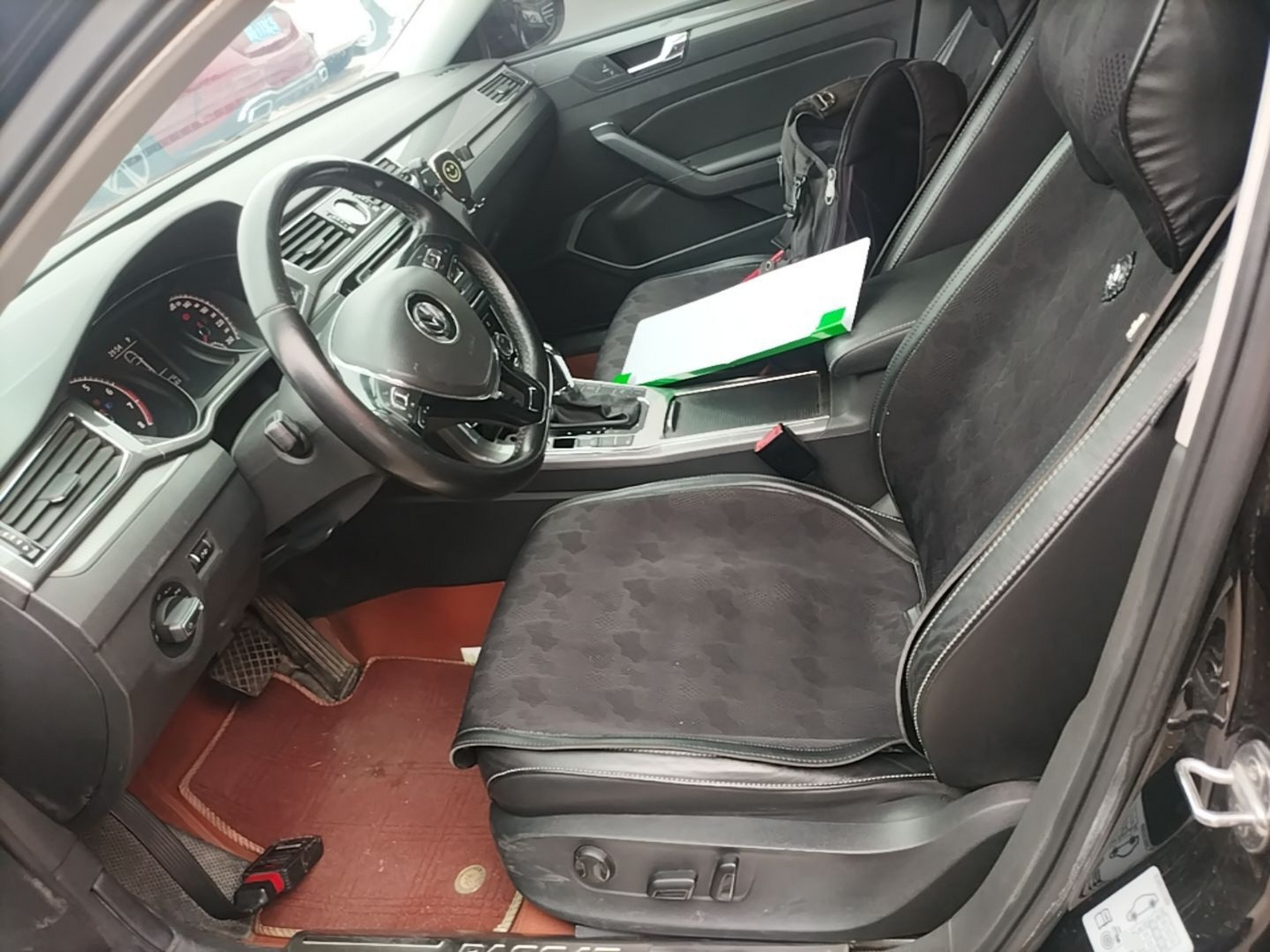 Interior delantero