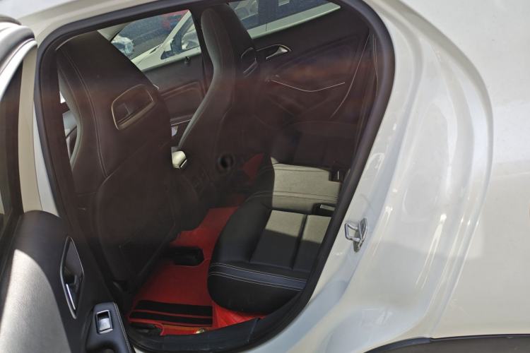 Used Mercedes-Benz GLA 2016 GLA 200 Sport Edition Left Rear Seat