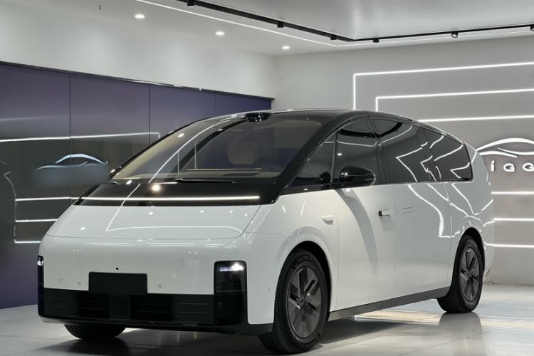 Used Li Auto MEGA 2025 Home Family Special Edition