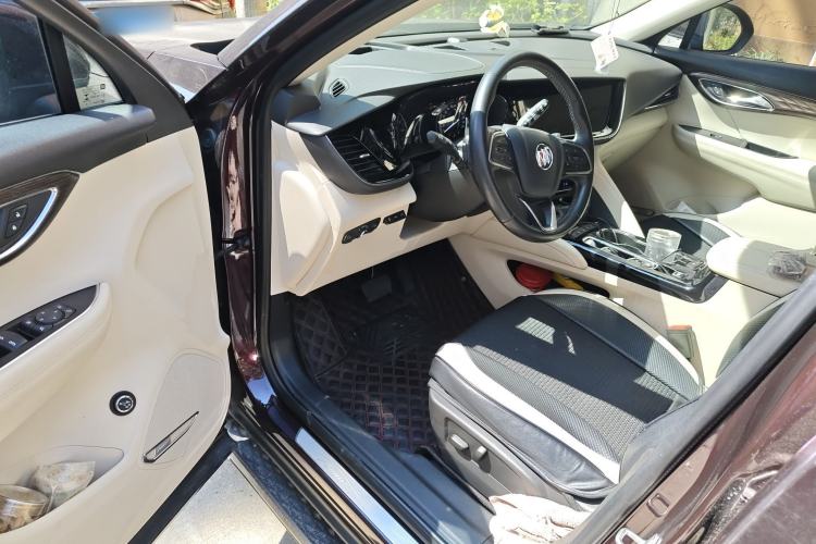 Used Buick Envision 2022 Encore Plus Avenir Aivia 7-Seater Edition
