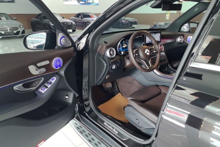 Used Mercedes-Benz GLC 2021 GLC 300 L 4MATIC Dynamic Model Driver Seat