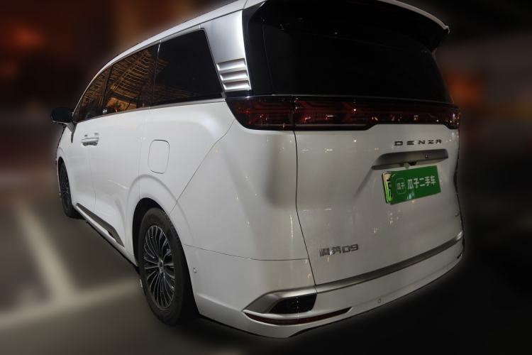 Used Denza D9 2022 DM-i 970 Four-Wheel Drive Flagship Model