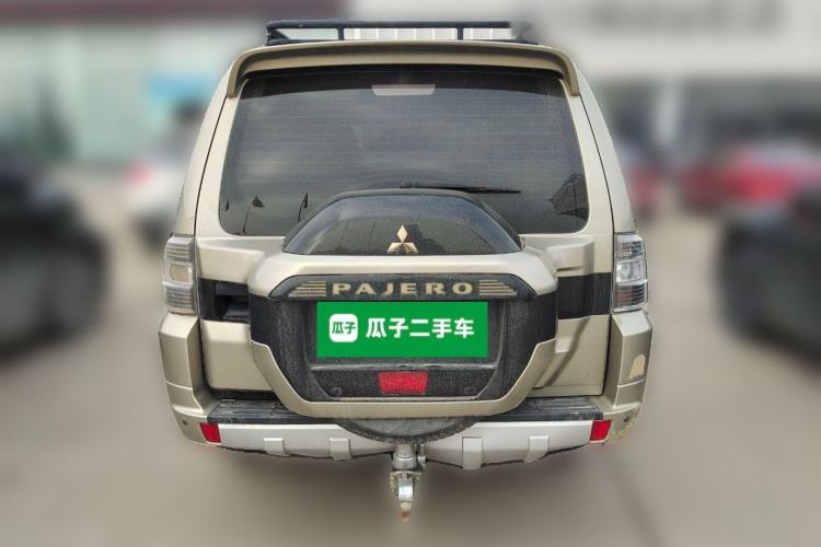 Used Mitsubishi Pajero 