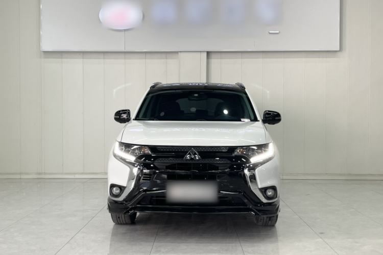 Used Mitsubishi Outlander 2021 2.4L 4x4 DynaDrive Edition 5 Seats Exterior 1